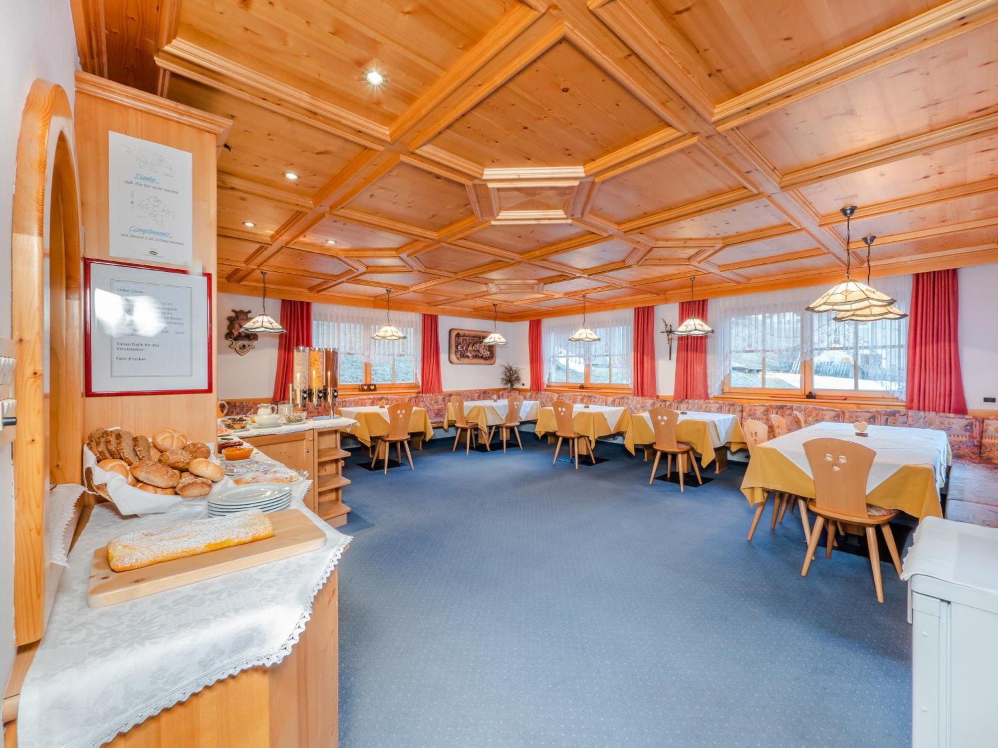 Garni La Grambla Hotel Sëlva Buitenkant foto