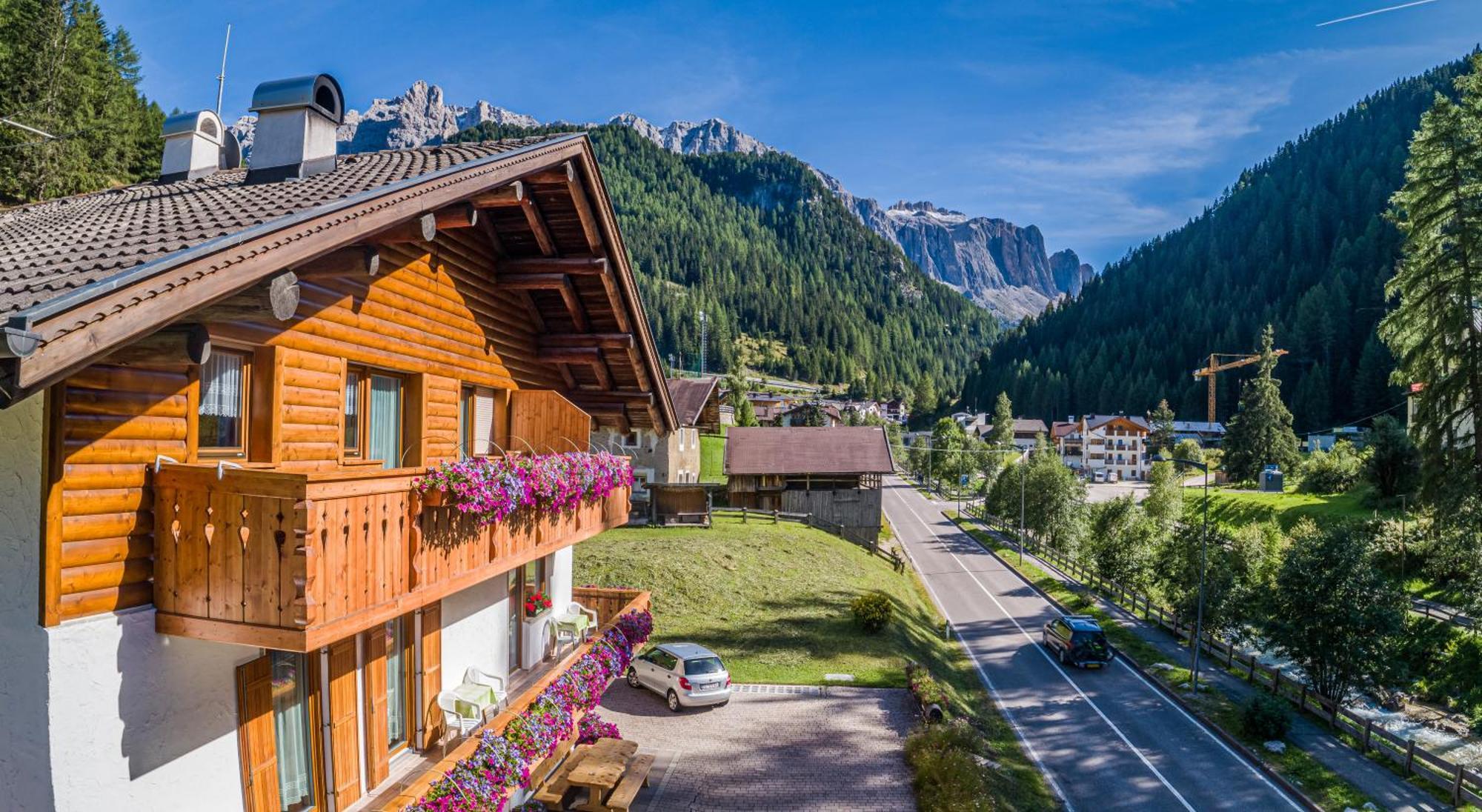 Garni La Grambla Hotel Sëlva Buitenkant foto
