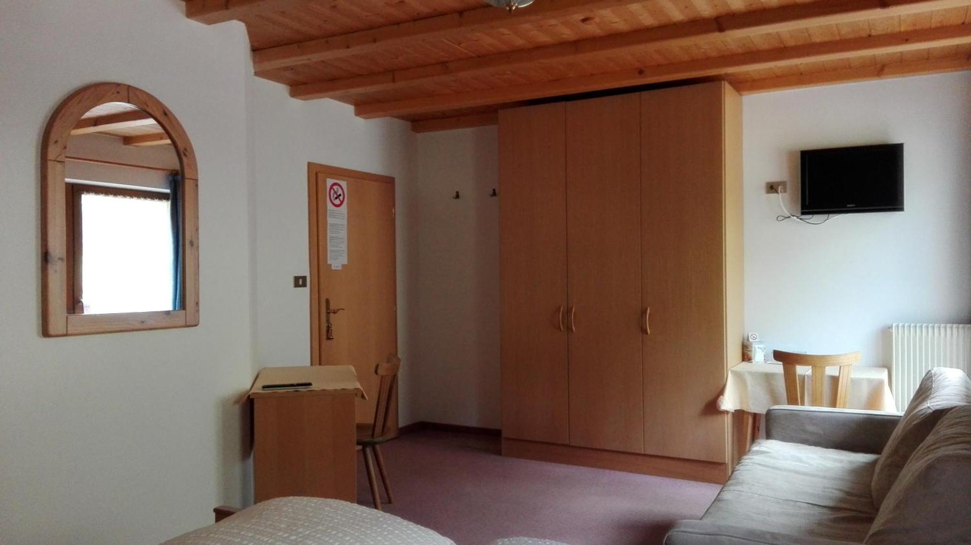 Garni La Grambla Hotel Sëlva Buitenkant foto